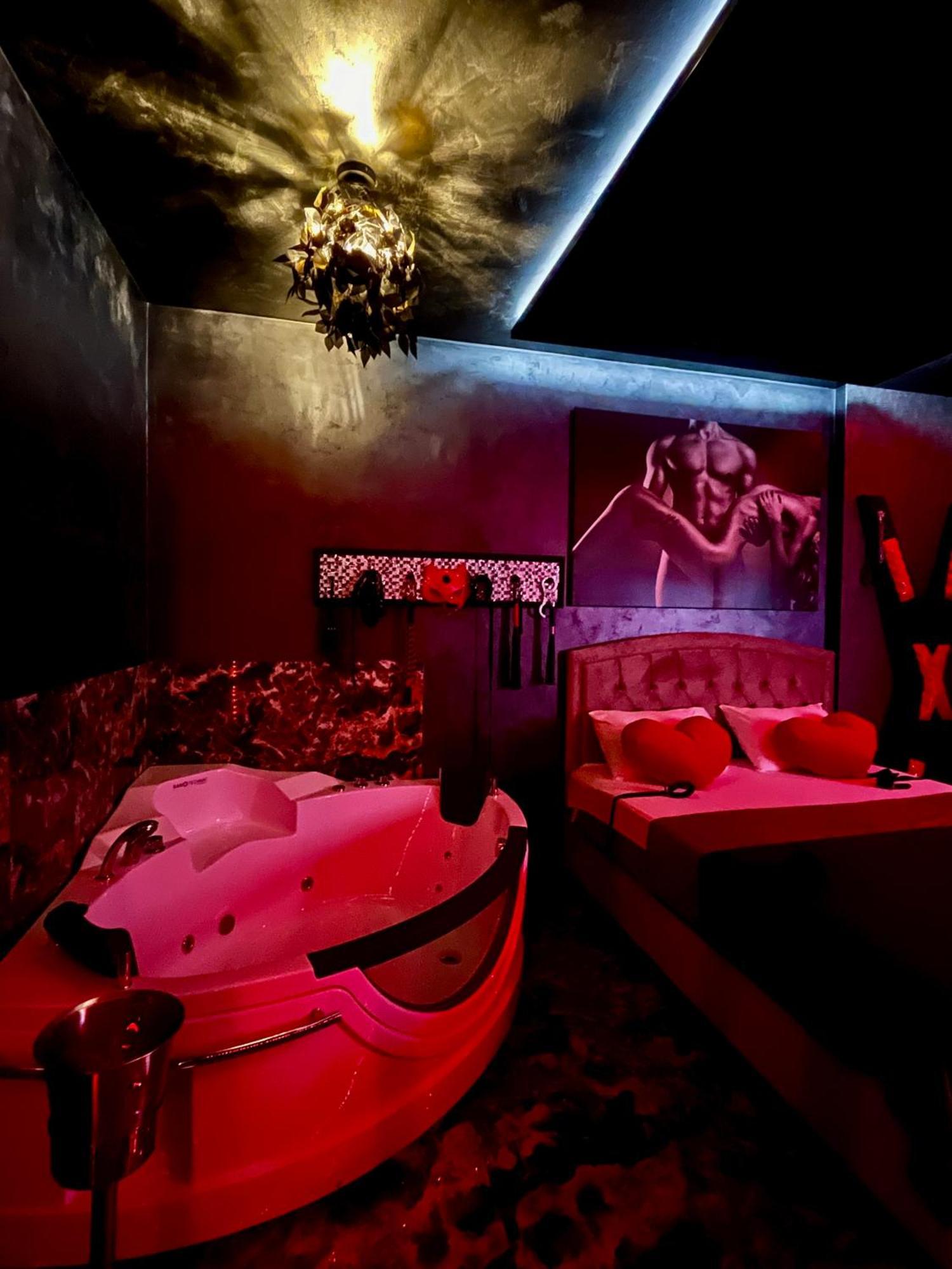 Love Room Βουκουρέστι Εξωτερικό φωτογραφία