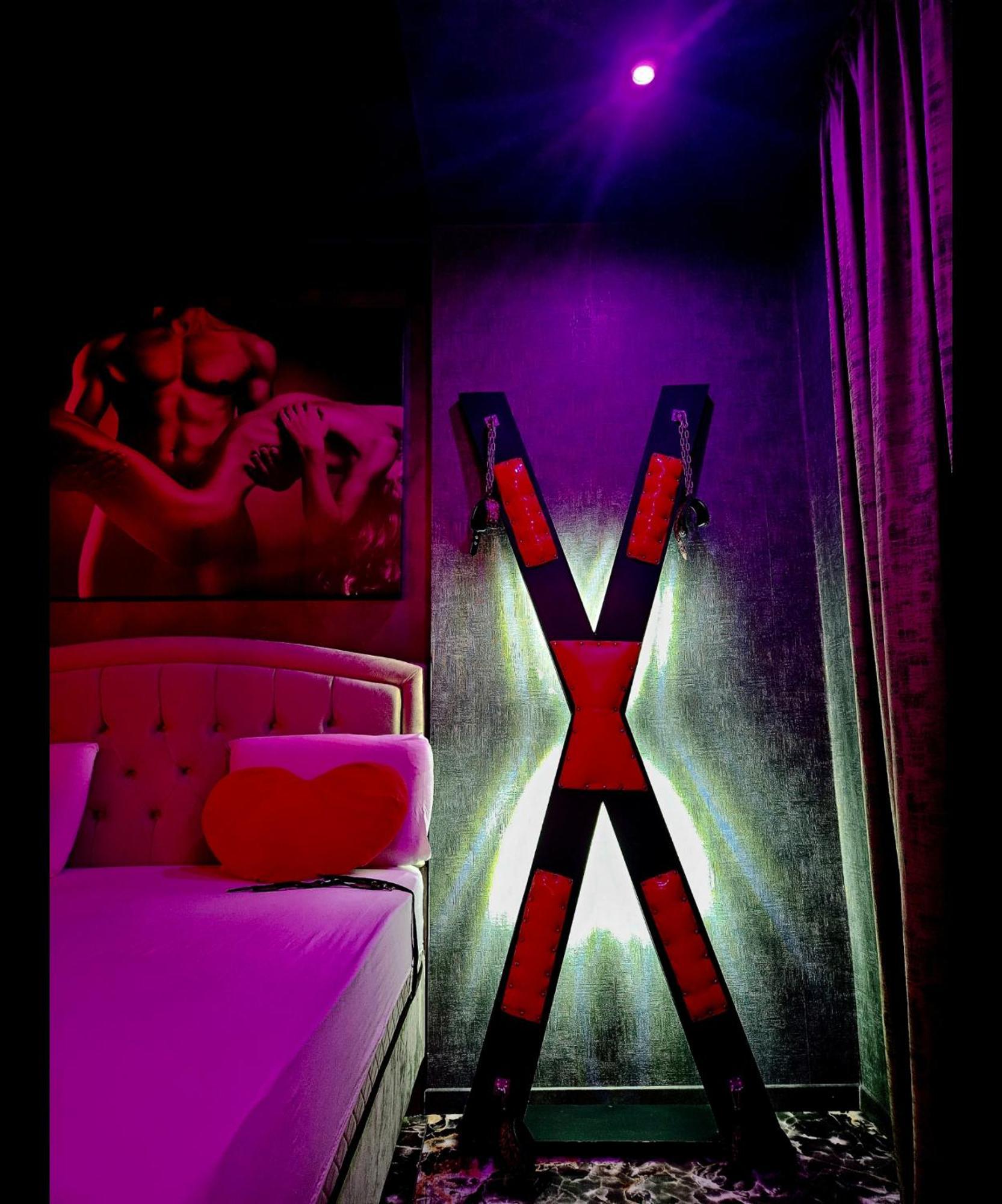 Love Room Βουκουρέστι Εξωτερικό φωτογραφία